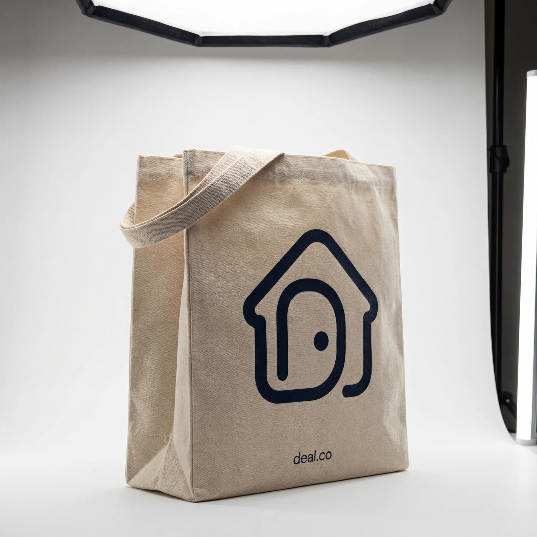 Identité Deal.co appliquée à un sac en tissu